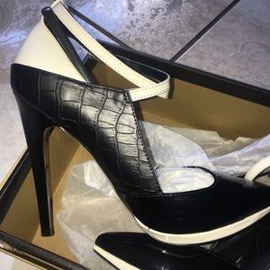 Black and White Pumps with small platform